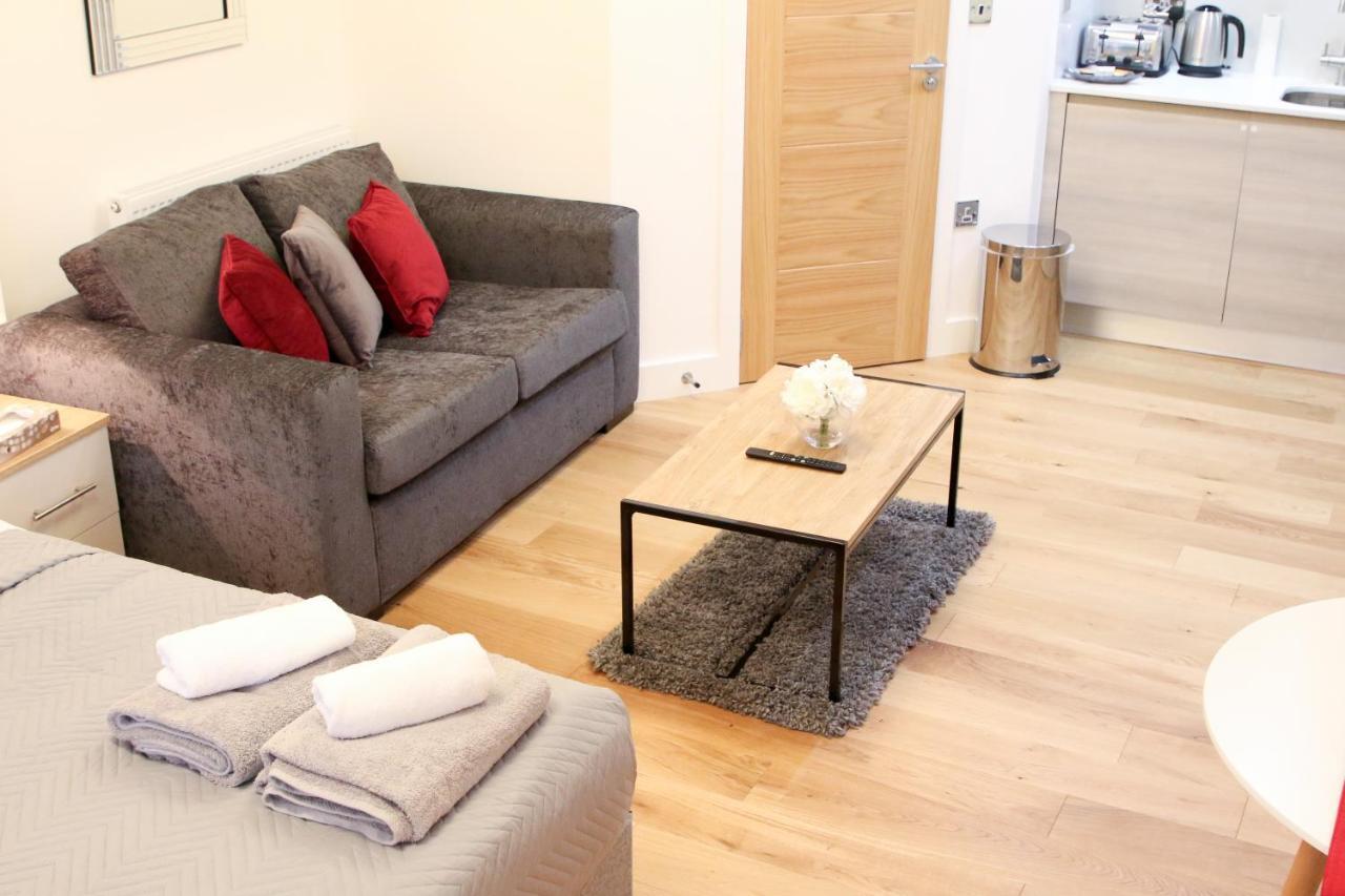 Executive Bright And Airy Studio Apartment In Sydenham London Eksteriør bilde