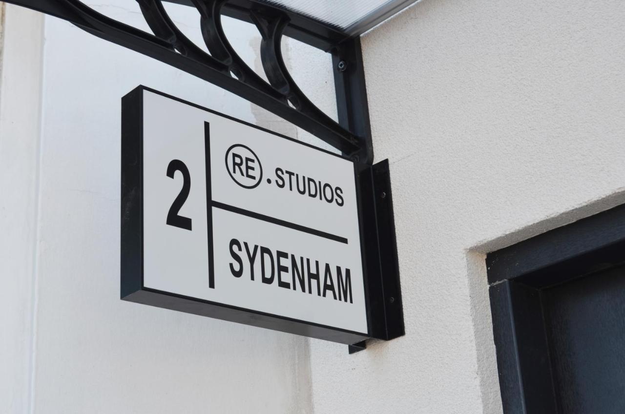 Executive Bright And Airy Studio Apartment In Sydenham London Eksteriør bilde
